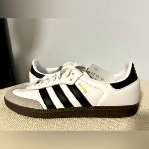 Brand new out of box Samba’s , size 7.5 men’s , size 8.5 woman’s, gum bottoms